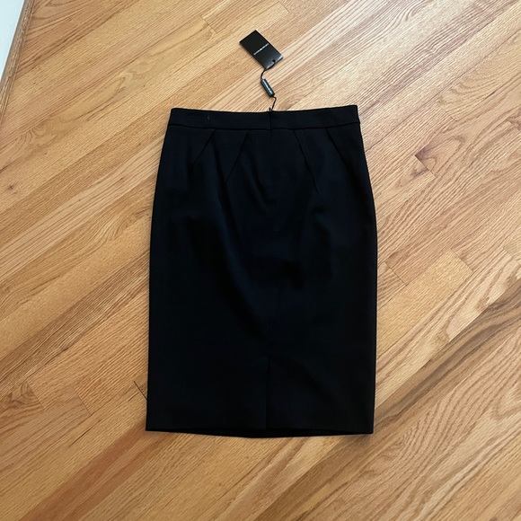 Gorgeous black pencil skirt emporio Armani - Picture 2 of 3